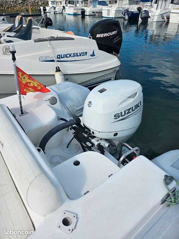 Semi rigide - Nautisme