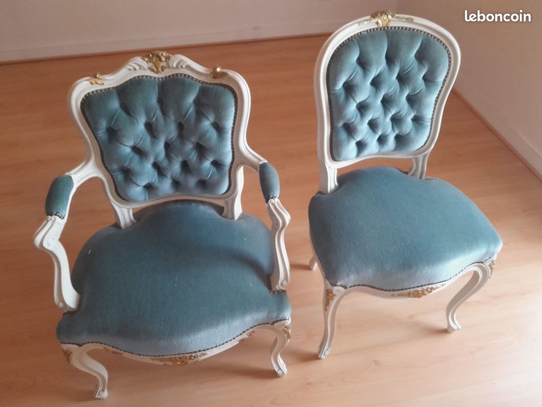 Fauteuil et chaise capitonnés (image 1)
