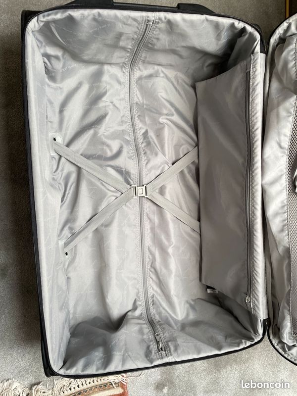 Valise à roulettes (image 7)