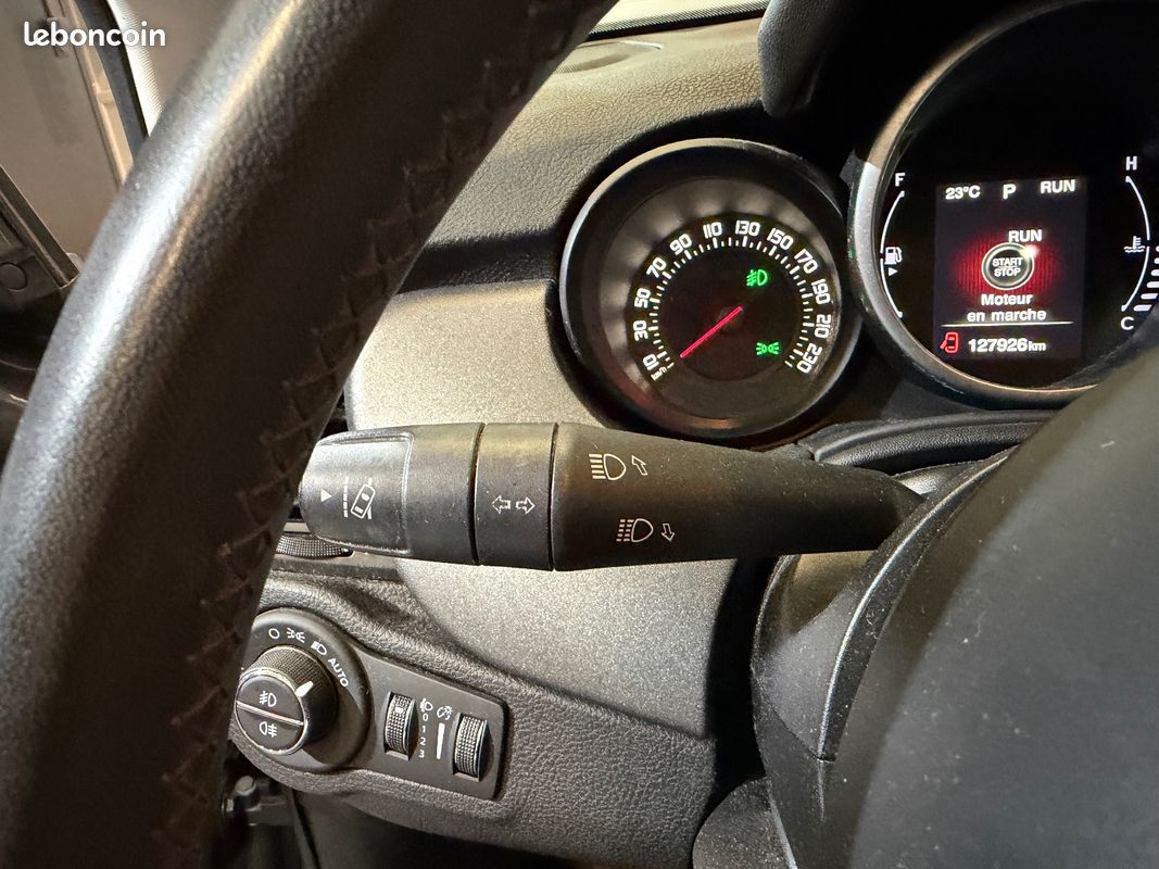 FIAT 500X 1.4 MultiAir 140 ch DCT Cross+ / CUIR / U CONNECT / VOLANT CHAUFFANT / SIEGES CHAUFFANTS (image 19)