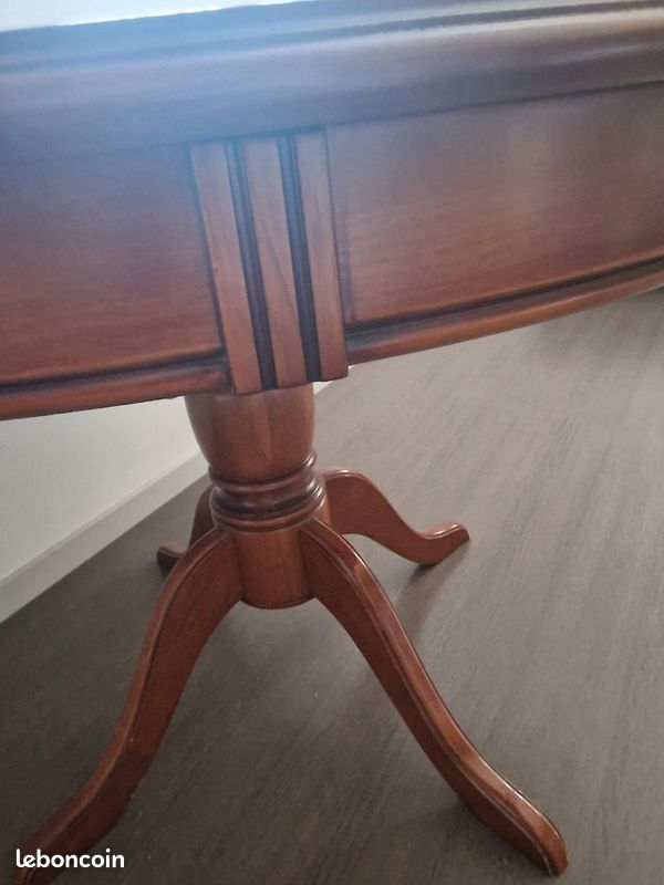 Table ronde et ovale + chaises (image 3)