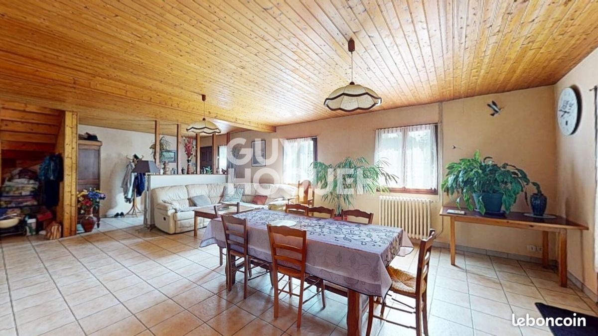 Maison 5 pièces 154 m² · à Vertou · 154 m² · 376 600 €