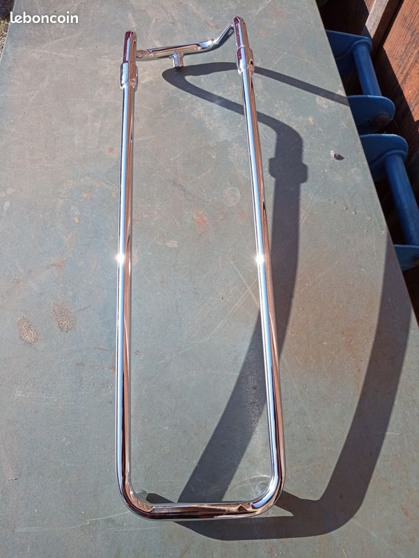 Rail de couvercle sacoche Harley Davidson touring (image 2)