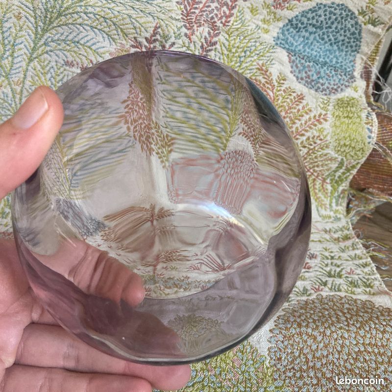 Coupelle rince doigt en cristal teinté mauve ancien, Lalique sûrement mais non signé (image 4)