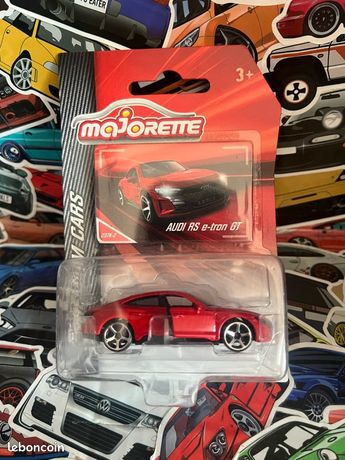Majorette Honda Civic Type R Limited Edition 5 Zamac, Audi RS e-tron GT Majorette Honda Civic Type R Limited Edition 5 Zamac, Audi RS e-tron GT