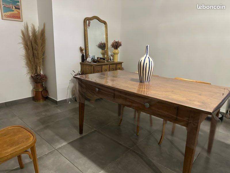Table de ferme et chaises (image 3)