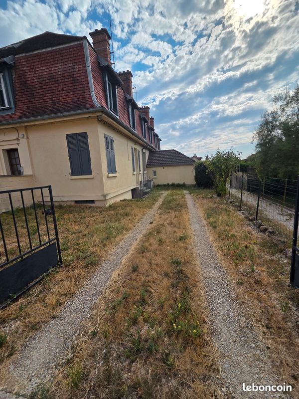Appartement 2 pièces 38 m² · à Fontaine-les-Grès · 38 m² · 430 €/mois