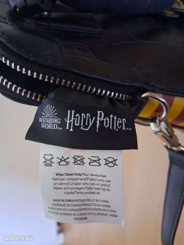 Sac à main Harry Potter Poudlard noir rayures rouges et jaunes (image 9)