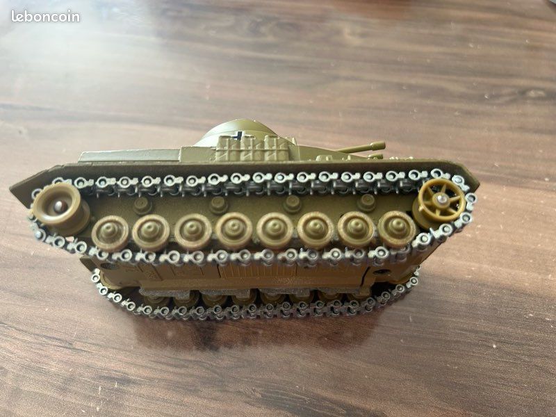 Solido militaire n°237 char/tank - pz iv sd kfz 161 - 1/50 - bon etat - Collection