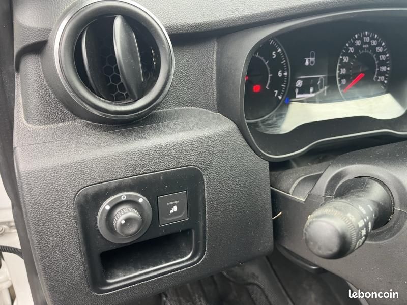 Dacia Duster 1.5 Blue dCi 115ch Prestige 4x2 (image 14)
