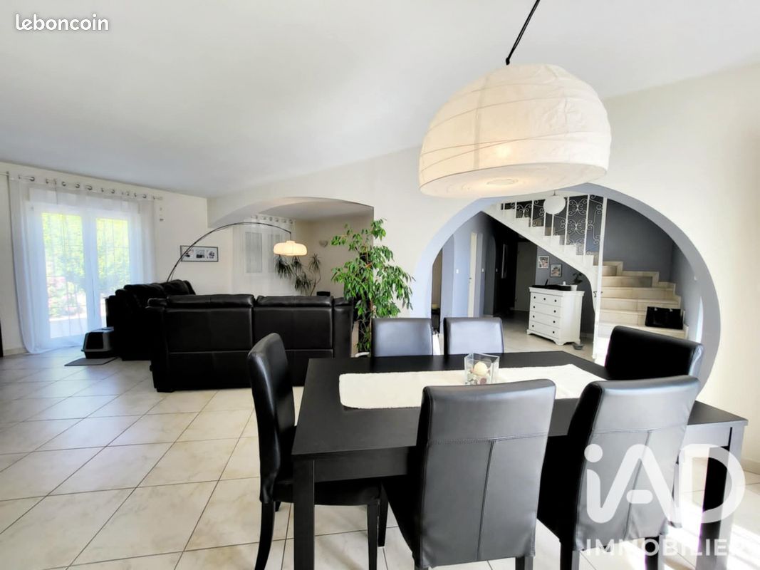 Maison 5 pièces 141 m² (image 7)