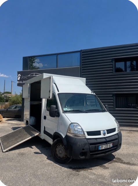 Renault Master VL 2 Chevaux camion chevaux bétaillère van (image 1)