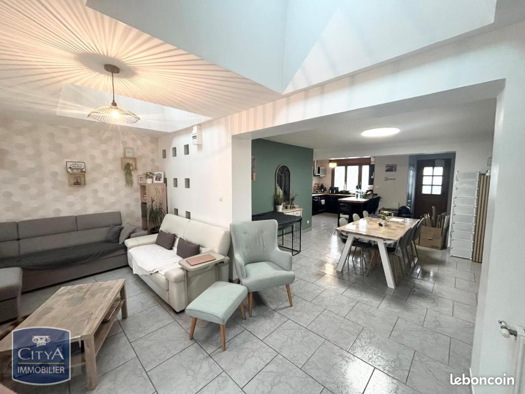 Maison 5 pièces 102 m² · à Denain · 102 m² · 800 €/mois