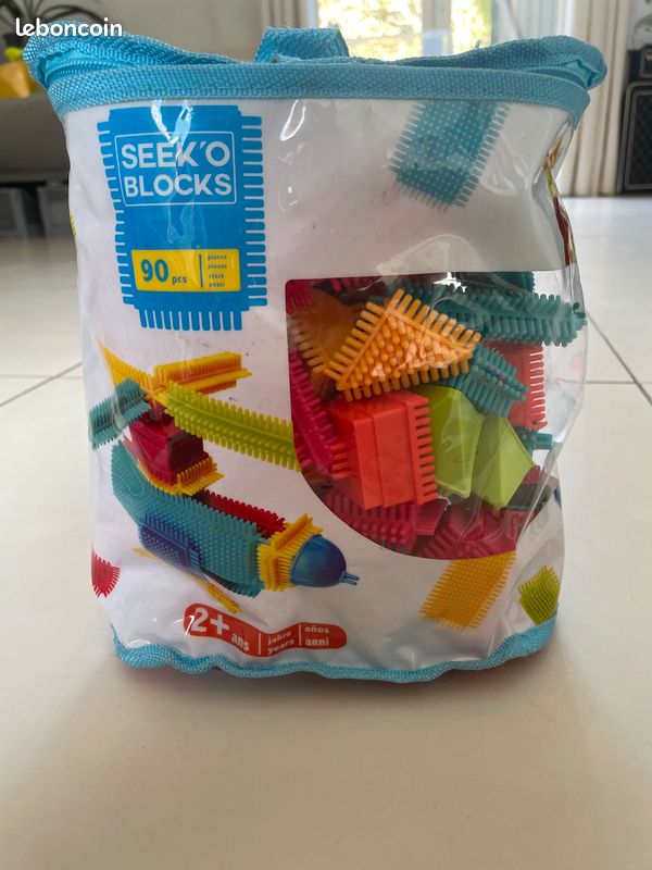 Blocs de construction en plastique (image 1)