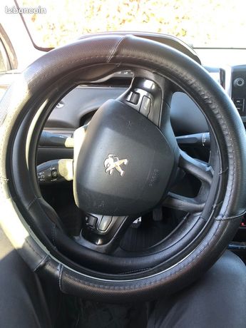 Couvre volant pour Peugeot 208 et 308