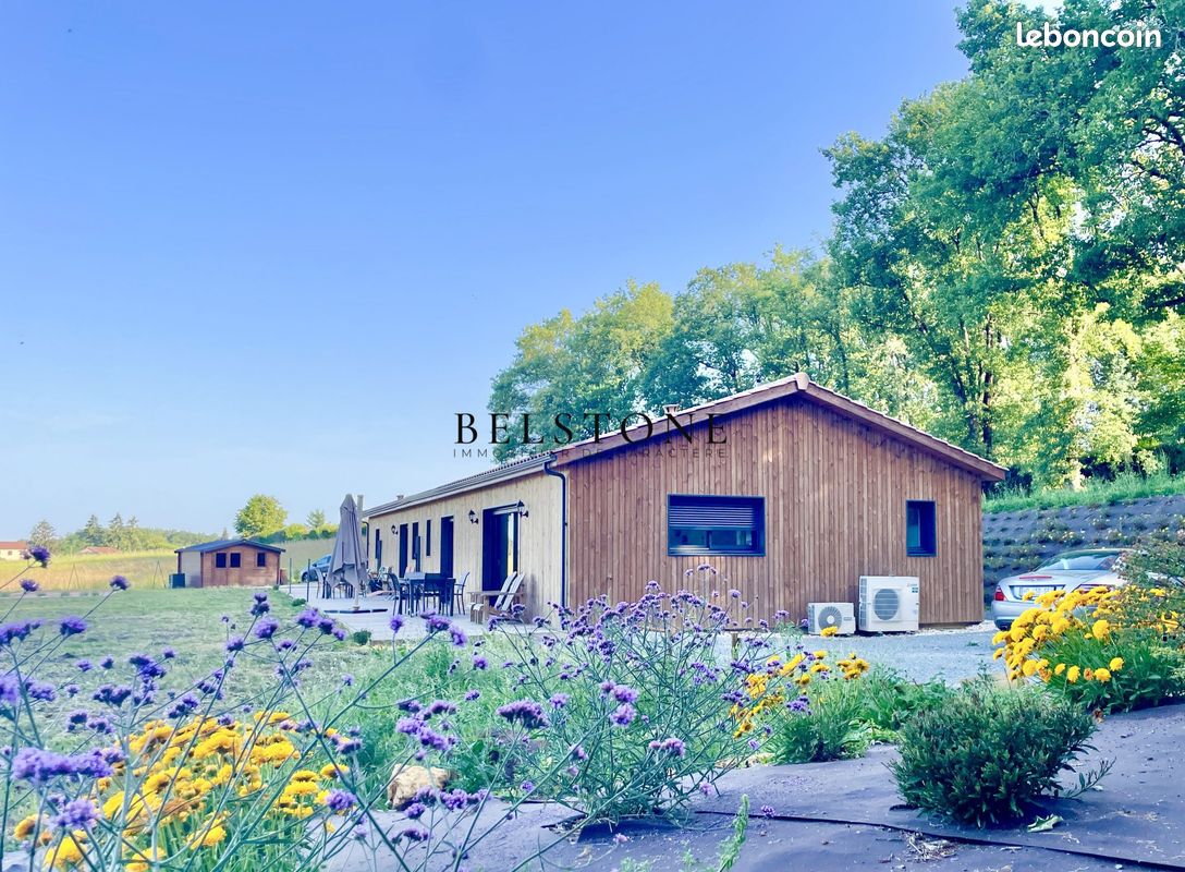Maison 8 pièces 180 m² · à Saint-Avit-Sénieur · 180 m² · 409 500 €