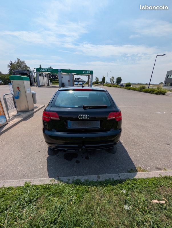 AUDI A3 Sportback Sline 2.0 TFSI 200ch (image 11)