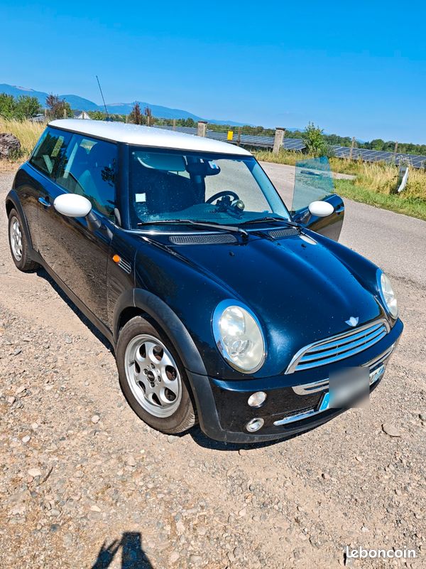 Mini Cooper (image 1)