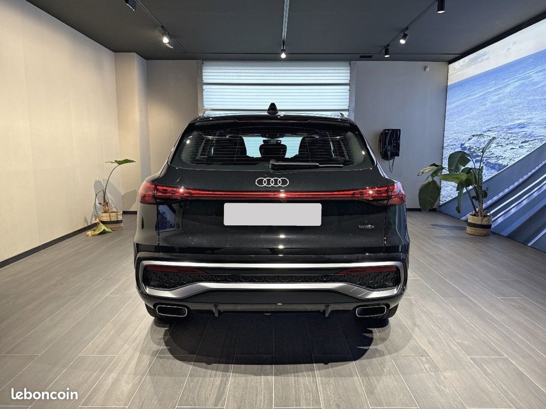 AUDI Q5 e-hybrid 299 ch S tronic 7 Quattro S line (image 4)