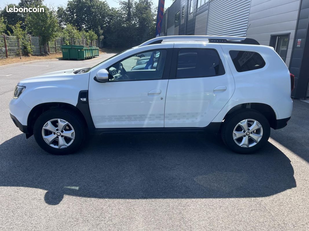 Dacia duster 1.5 bluedci 115 evasion 4x2 / suivi renault / 1ere main (image 5)
