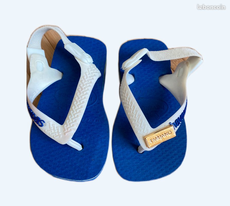 Tong plage bébé marque Havaianas neuves avec élastique à l'arrière