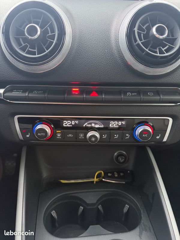 Audi A3 Sportback 2.0 tdi 150ch S-LINE S-tronic - Xenon Virtual Cockpit Camera de Recul (image 12)