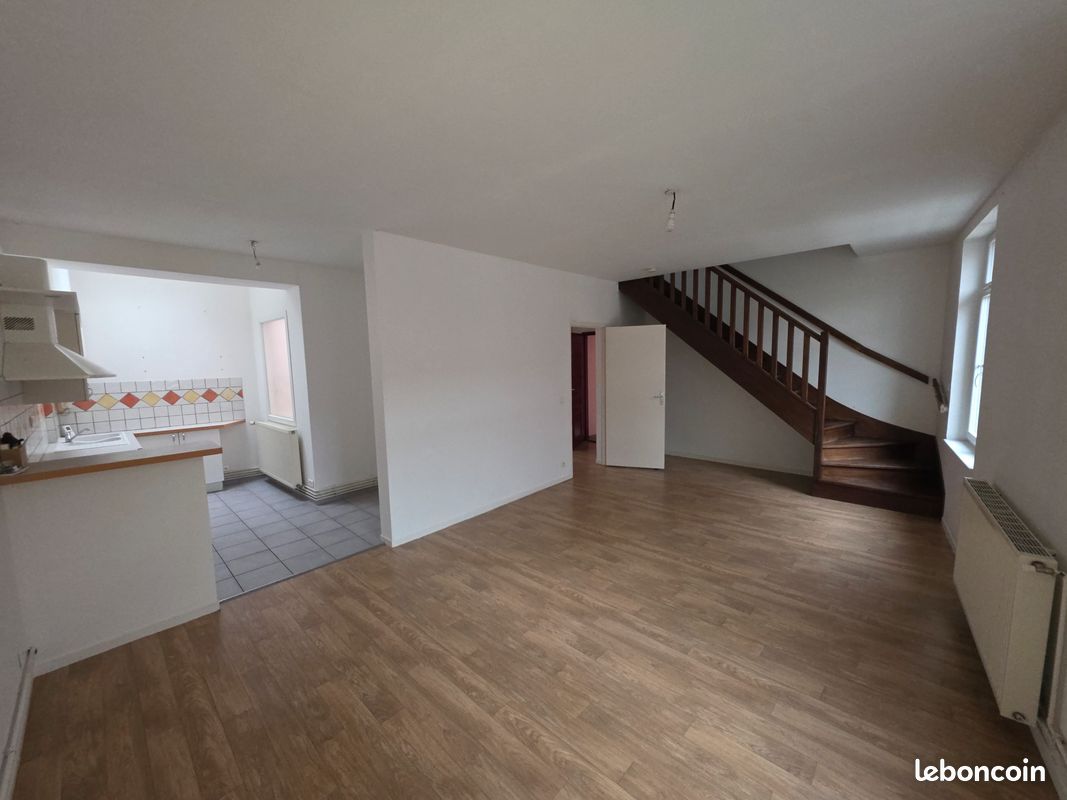 Appartement 3 pièces 75 m² · à Saint-Quentin · 75 m² · 740 €