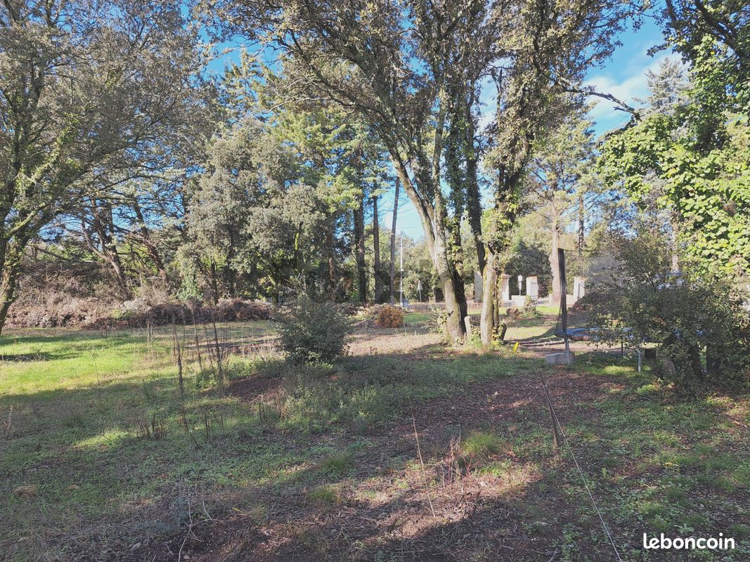 Terrain 1162 m² · à Sommières · 1 162 m² · 199 000 €