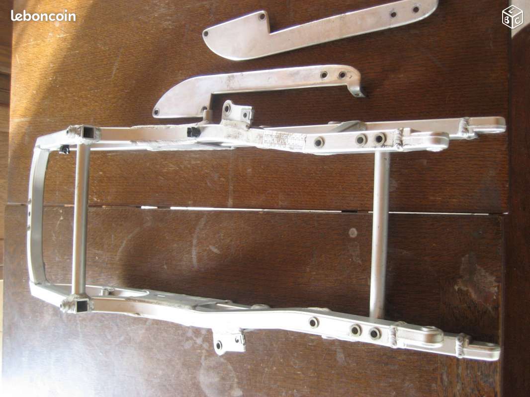 Boucle arriere aprilia 1000 rsv (image 3)