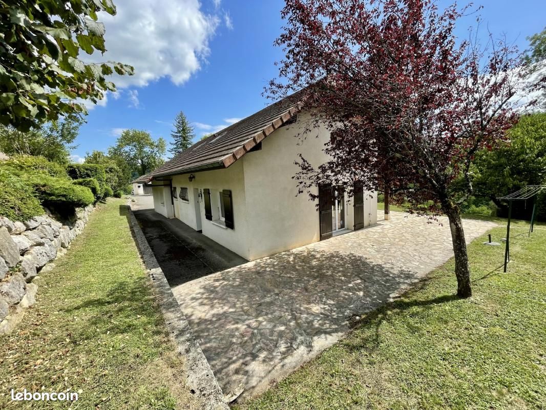 Maison 7 pièces 137 m² · à Frangy · 137 m² · 460 000 €