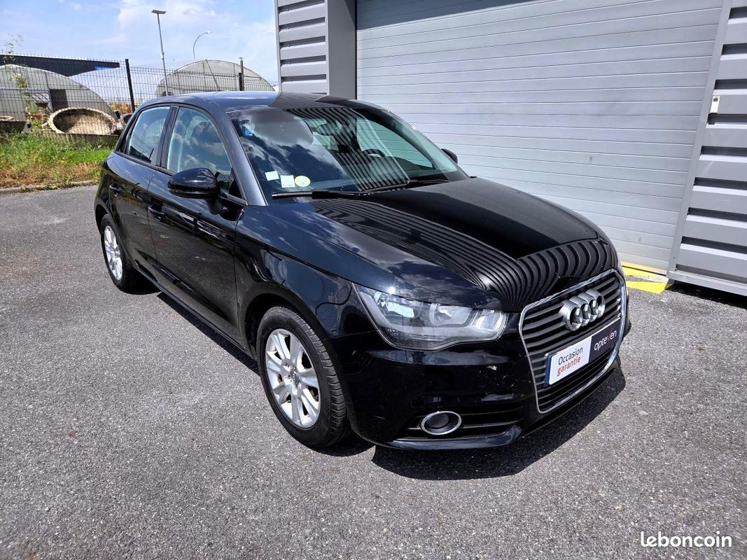 AUDI A1 Sportback 1.6 TDi DPF - 90 - Start/Stop SPORTBACK Ambiente PHASE 1 (image 4)