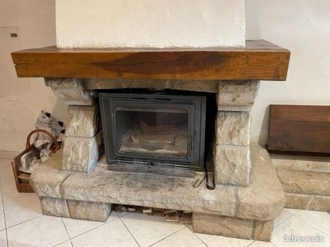 Cheminée avec foyer fermé (image 2)