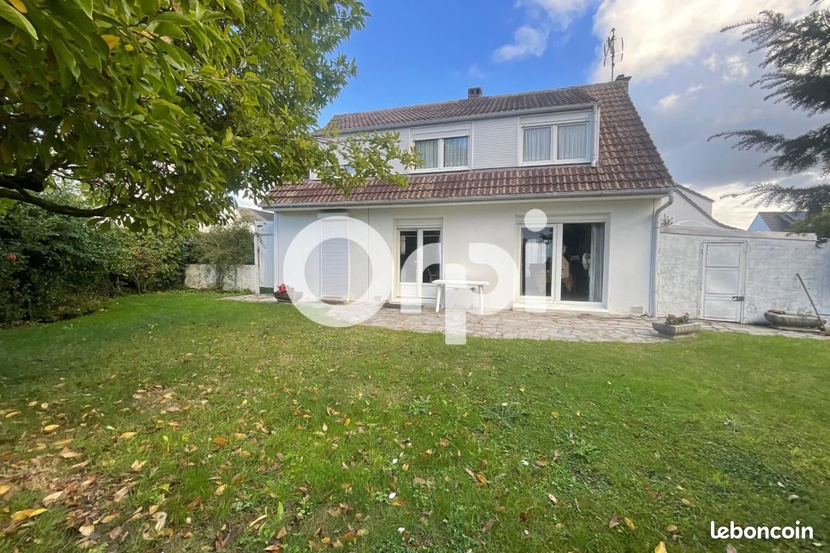 Maison 5 pièces 100 m² · à Attiches · 100 m² · 315 000 €