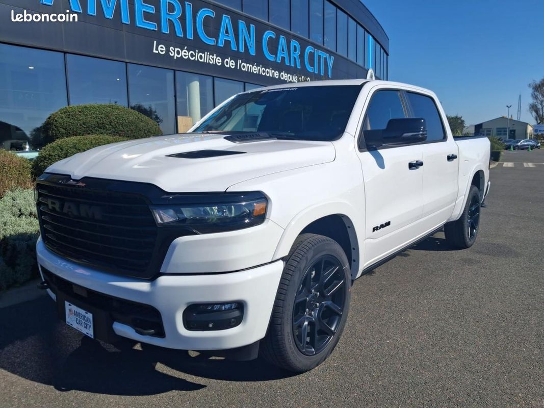 Dodge ram 1500 crew laramie sport night edition air (image 1)