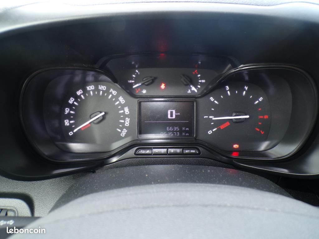 Toyota Proace City 1.5 D-4D 100 MEDIUM STYLE (image 16)