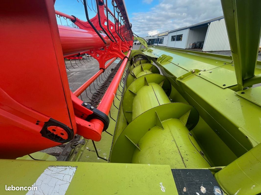 Claas TUCANO 430 4X4 + COUPE FLEX (image 10)