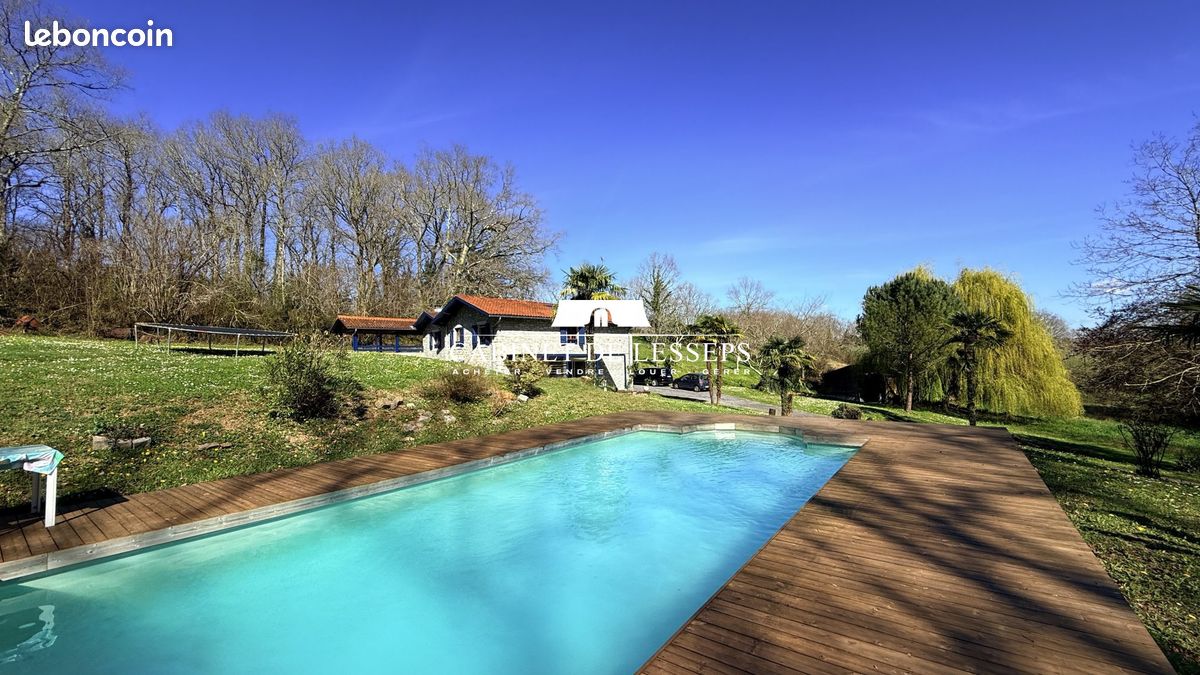 Maison 7 pièces 238 m² · à Mouguerre · 238 m² · 819 000 €