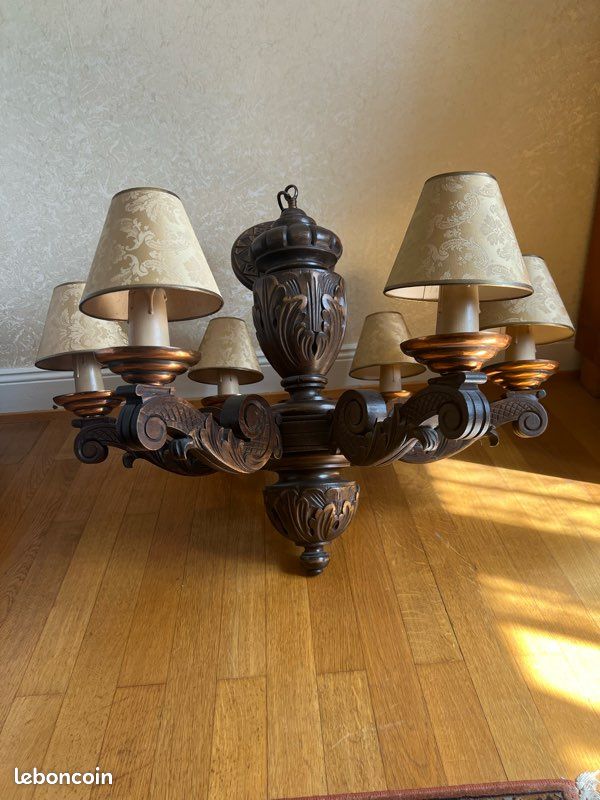 Lustre vintage en bois sculpté – 6 branches – style rustique / néo-Renaissance (image 1)