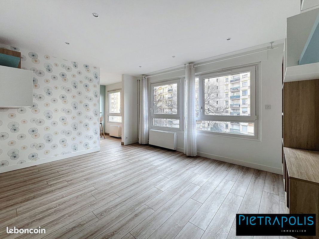 Appartement 5 pièces 88 m² · à Oullins-Pierre-Bénite · 88 m² · 260 000 €
