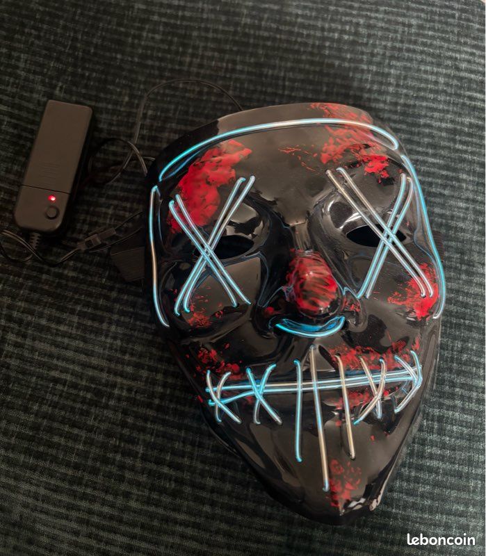 Masque lumineux The Purge (image 2)