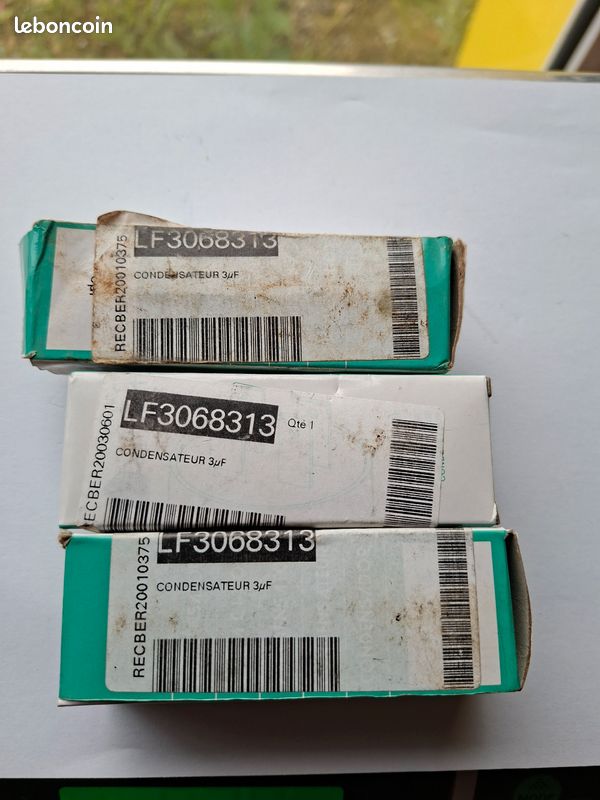 Lot de 3 Condensateurs DomoPart 3µF – Moteur / Volet Roulant – jamais servie (image 1)