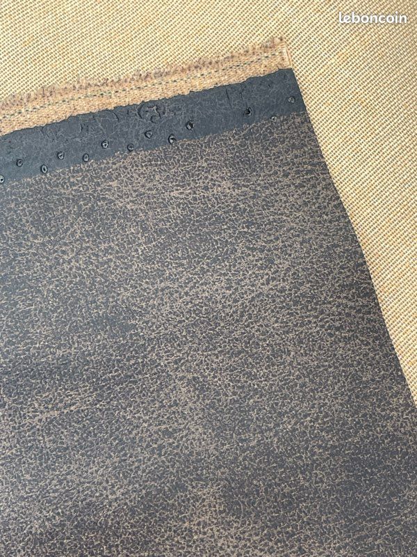 Coupon neuf simili cuir, art créatif couture 🧵sets de table .. (image 1)