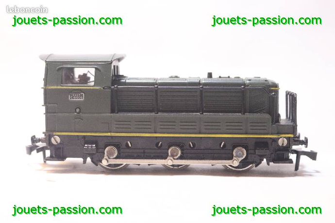 locotracteur c 61006 de marque Hornby fonctionnel plus boîte