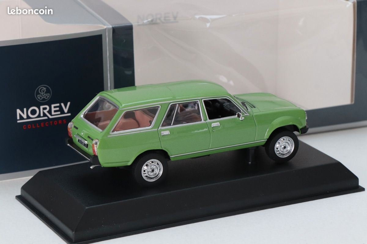 NOREV 160 – Peugeot 504 Miniature 1/43 – Couleur Verte – Boîte Peu Courante – Occasion