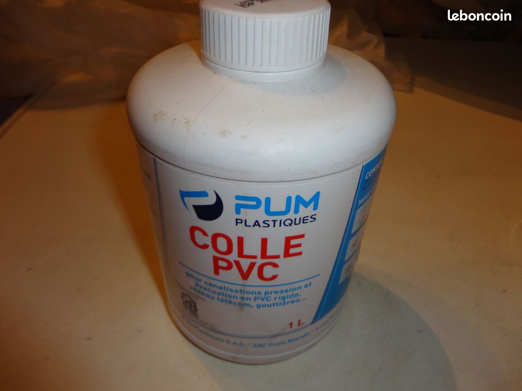 Colle PVC PUM