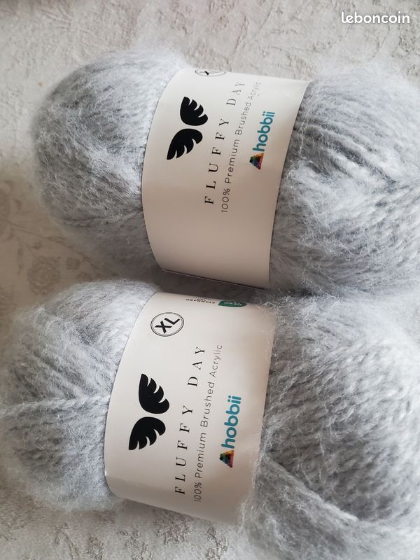 Lot 2 pelotes de laine (image 1)