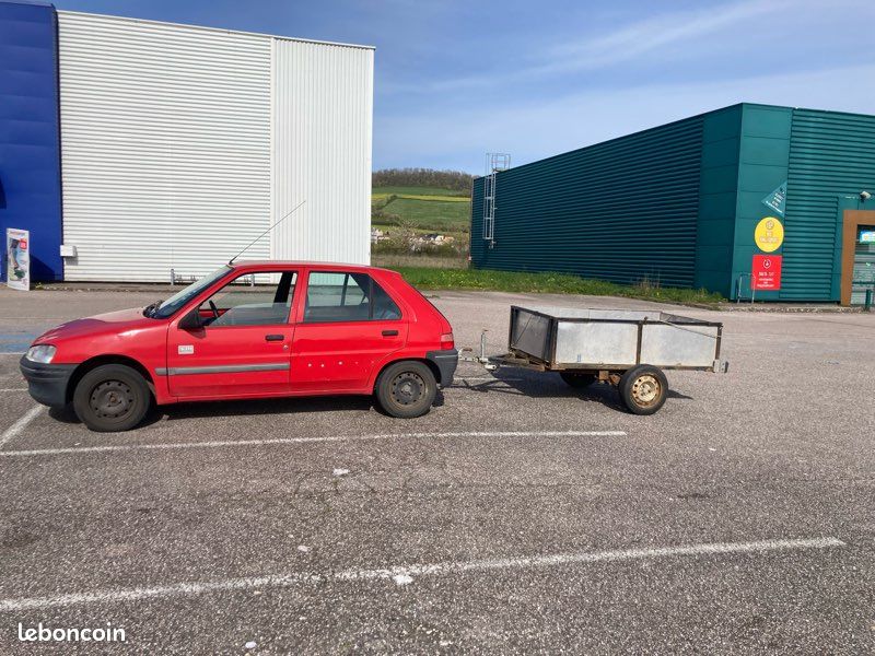 Voiture Peugeot 106 et remorque (image 3)