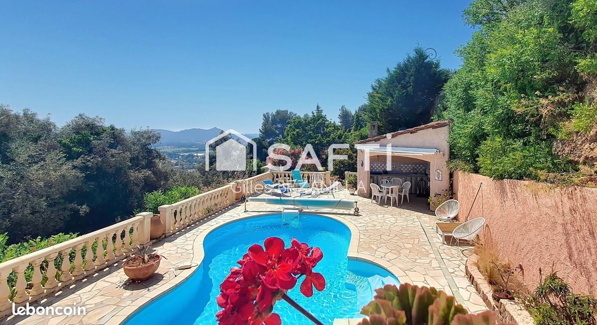 Maison 5 pièces 195 m² · à Solliès-Ville · 195 m² · 589 000 €