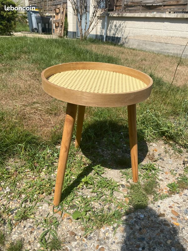 Table appoint (image 2)