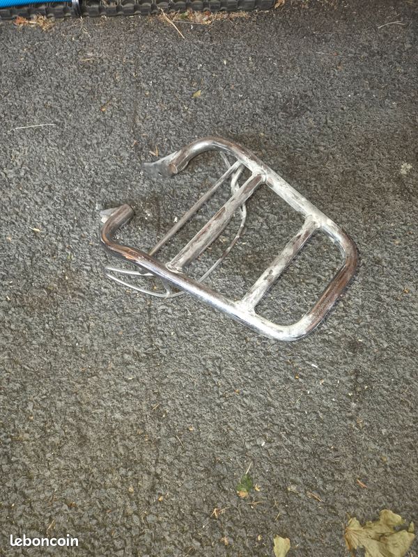 Porte bagage booster chrome (image 1)